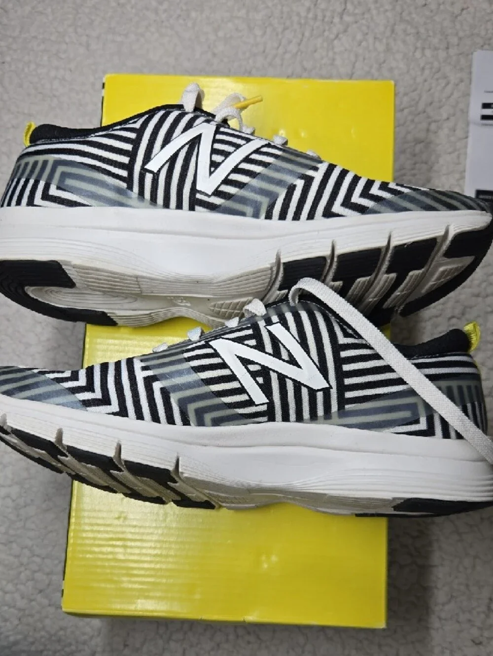 Kate Spade Saturday New Balance Signature Zig Zag Sneaker